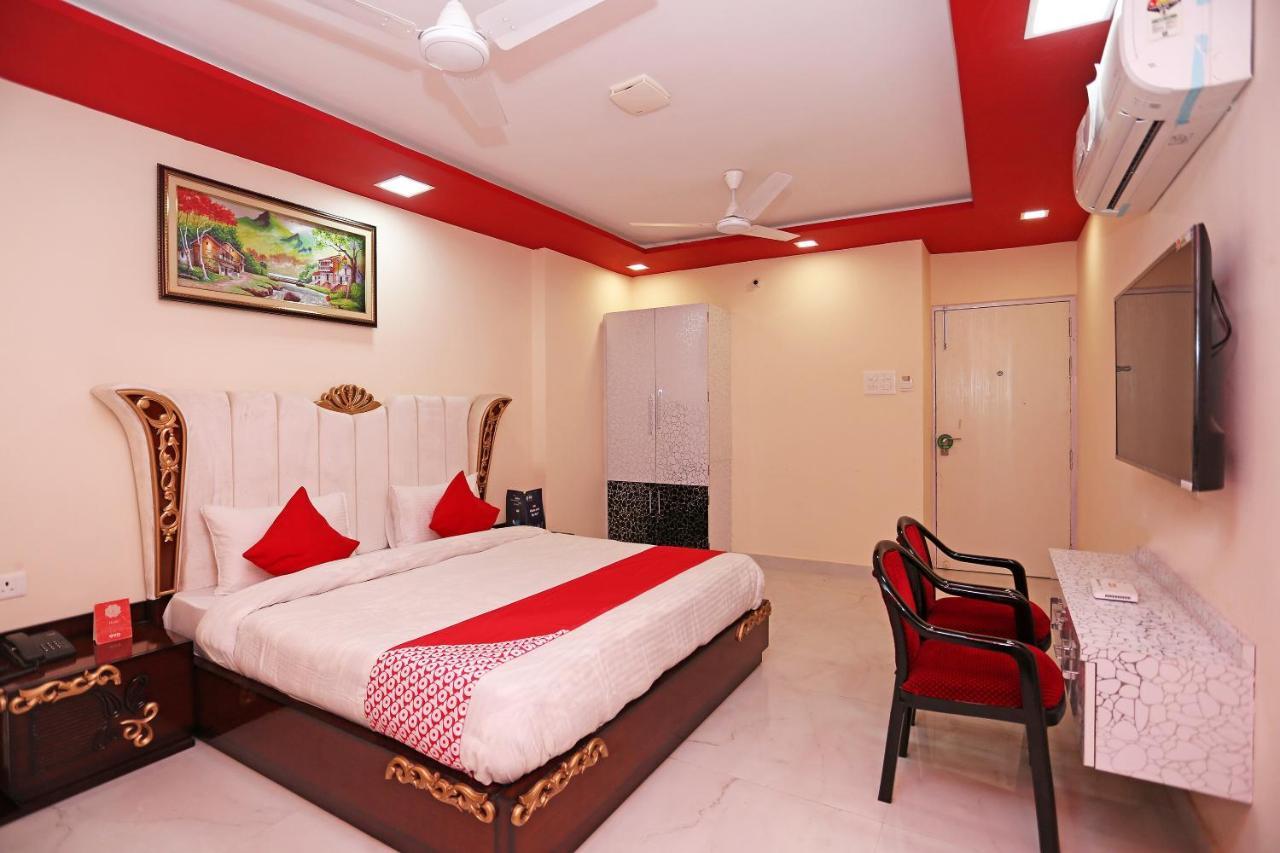 Oyo 23495 Hotel The Park Juhi Bari Bagian luar foto