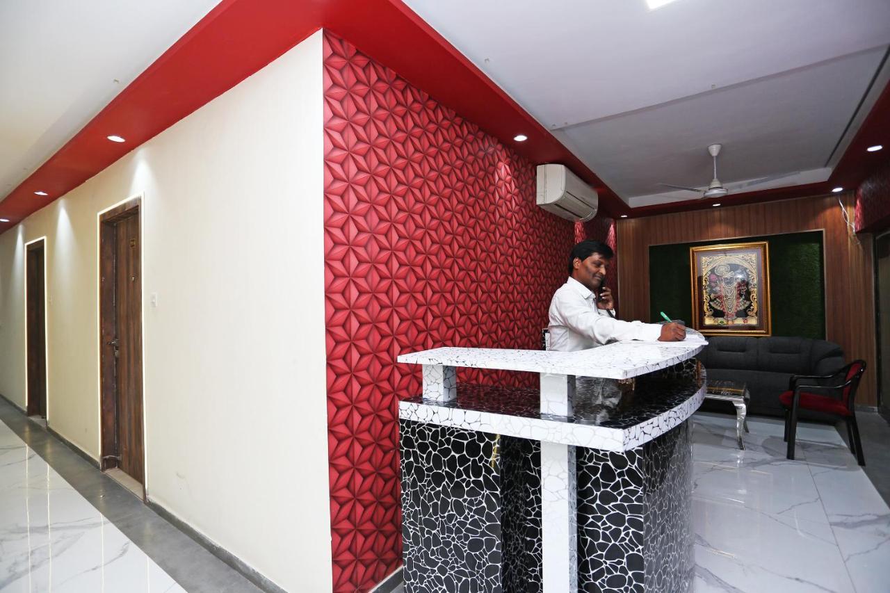 Oyo 23495 Hotel The Park Juhi Bari Bagian luar foto